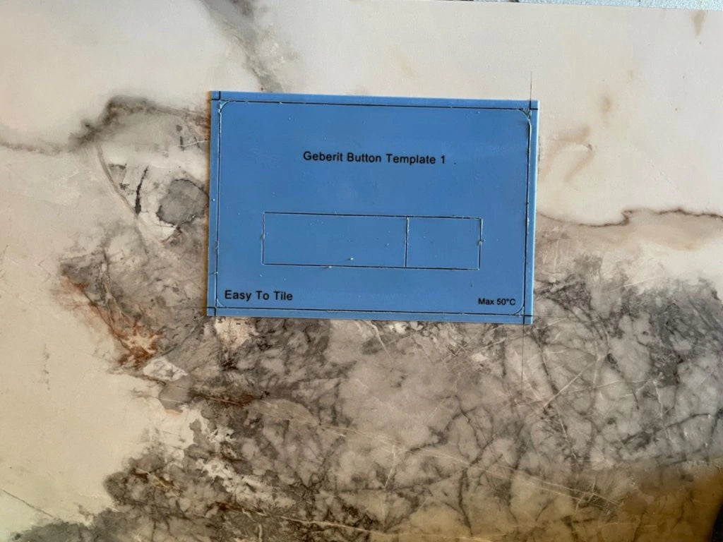 Скрытая панель смыва для унитаза EasyToTile – Geberit Delta с закругленными краями (вырез 3-в-1)